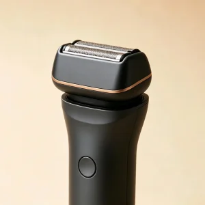 electric foil shaver lifestyle